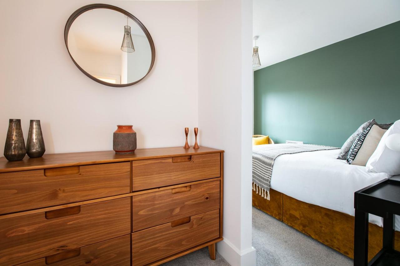City Centre - Free Parking - Stylish 2 Bedroom Apartment Bristol Exterior photo